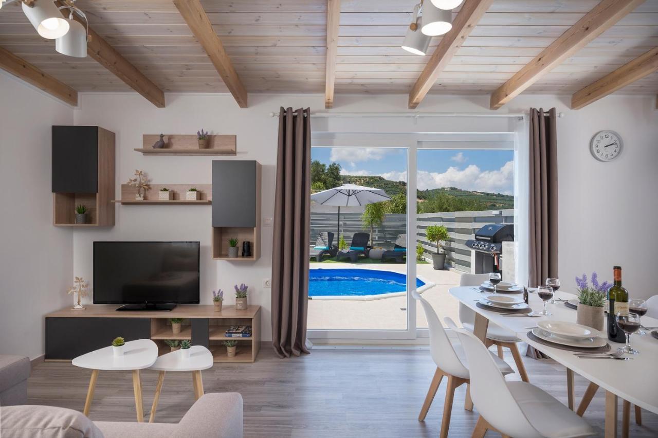 B&M Villas Metochi Siriliou Buitenkant foto