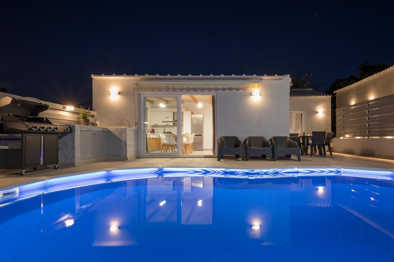 B&M Villas Metochi Siriliou Buitenkant foto