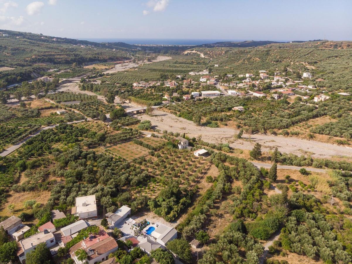 B&M Villas Metochi Siriliou Buitenkant foto